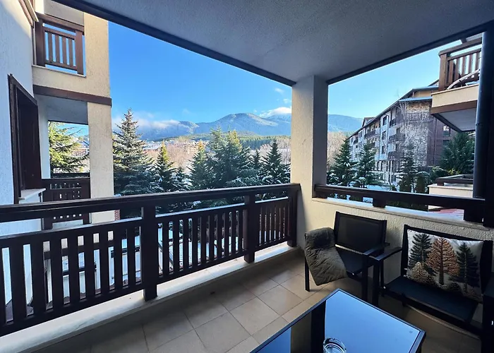 Alpine Glow - Panoramic View Near Gondola Lägenhet